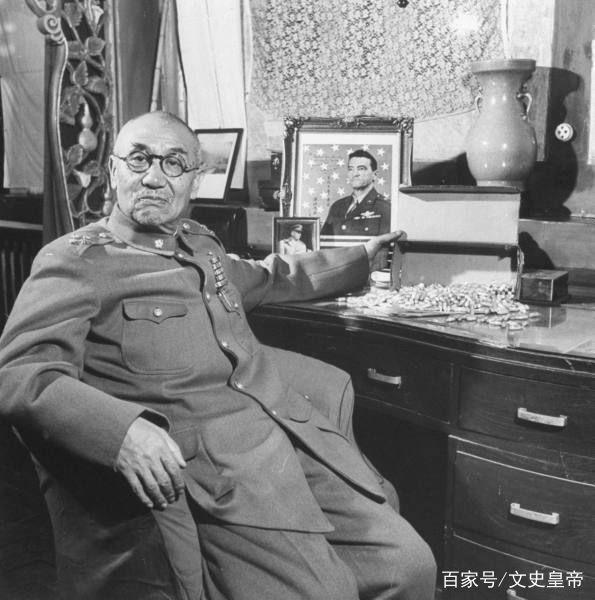 唯一不好色的军阀：妻子大他六岁，为传宗接代只娶一妾