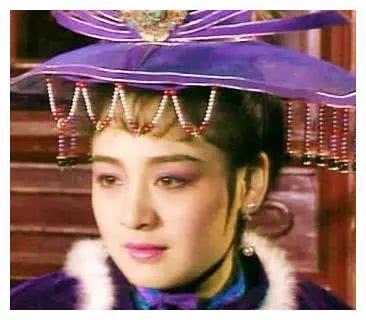 1991年《雪山飞狐》中的美女主演，背后的命运天壤之别
