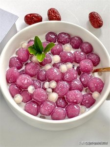 ​我就在家里做这些甜品，简单易做，一人一碗都不够吃