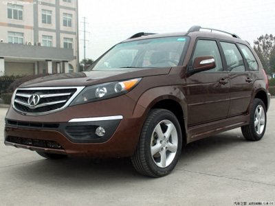 ​野马汽车-野马F12：经济型SUV的趣味科普