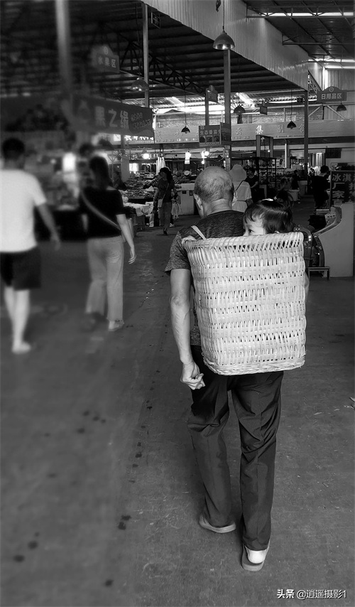 爷爷与孙女的故事