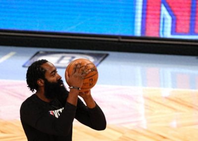 ​篮网公布首发名单：哈登、杜兰特携手亮相