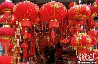 ​过年大门贴福字有什么讲究 新年福字倒贴寓意含义是什么