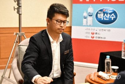 ​谁也阻挡不了开赛！农心杯中日韩擂台赛今启程，谢尔豪冲4连胜！