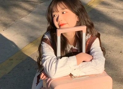 ​和女生谈恋爱学会这三个聊天技巧(如何快速与朋友建立聊天话题)