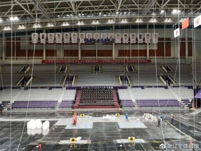 ​提升观赛体验 辽宁体育馆安装五层斗屏