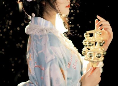 ​真正放下一个人的最高境界，不是不再联系，而是做到这“三个字”