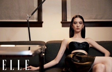 项偞婧演绎ELLE时装大片,迷离舒展的氛围,像猫一样的白月光Cici