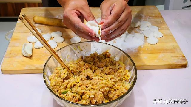 正宗酸菜饺子馅怎么调最好吃（只需学会这个调馅方法）(9)