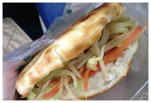 学校门口的5个经典小吃，家长想让小朋友吃图二，他们却偏爱图四