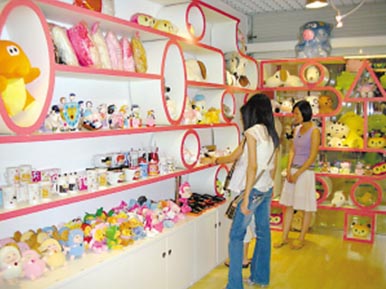 开个小型精品店多少钱:开一家标准大小的精品店大概需要投资多少钱呢?应该怎么入手呢?