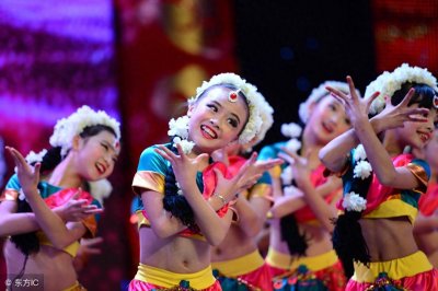 ​春晚有望恢复真唱，竟一直是假唱！