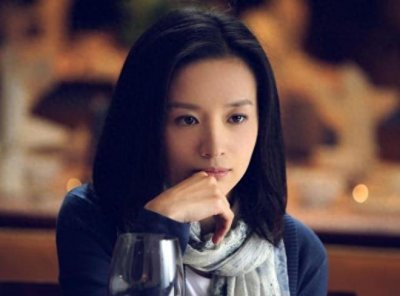 ​董洁：温和恬静、与世无争，邓超评论她“话不多，很害羞”