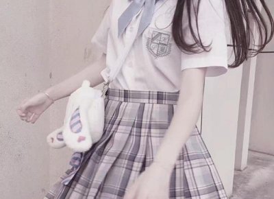 ​钻到钱眼里的农村姑娘：她的成长史，有着很多底层人的心酸与骄傲