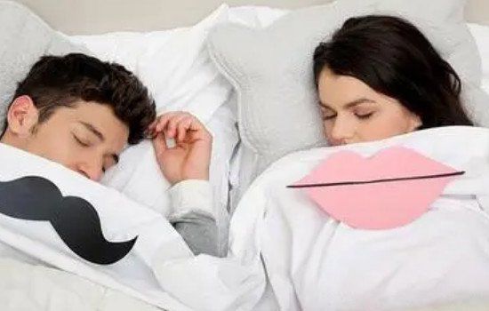 女生说的美瞳盒是什么意思 去拿个美瞳盒内涵暗示是什么