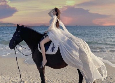 ​工作一周年纪念朋友圈(工作一周年纪念朋友圈搞笑)