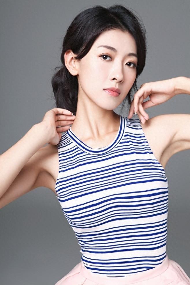 马灿灿，如此纯朴清新，难怪刘德华也找她做MV女主角！