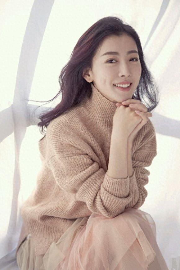 马灿灿，如此纯朴清新，难怪刘德华也找她做MV女主角！