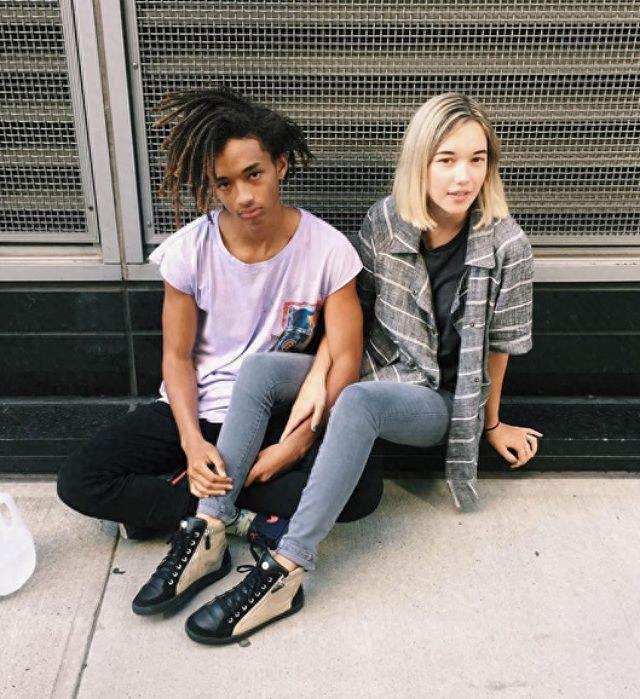 贾登·史密斯这对95后恩爱秀的已是天下尽知,小女友很美