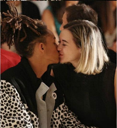 贾登·史密斯这对95后恩爱秀的已是天下尽知,小女友很美