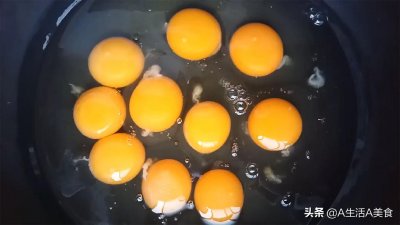 ​松花蛋肠做法，简单又好吃