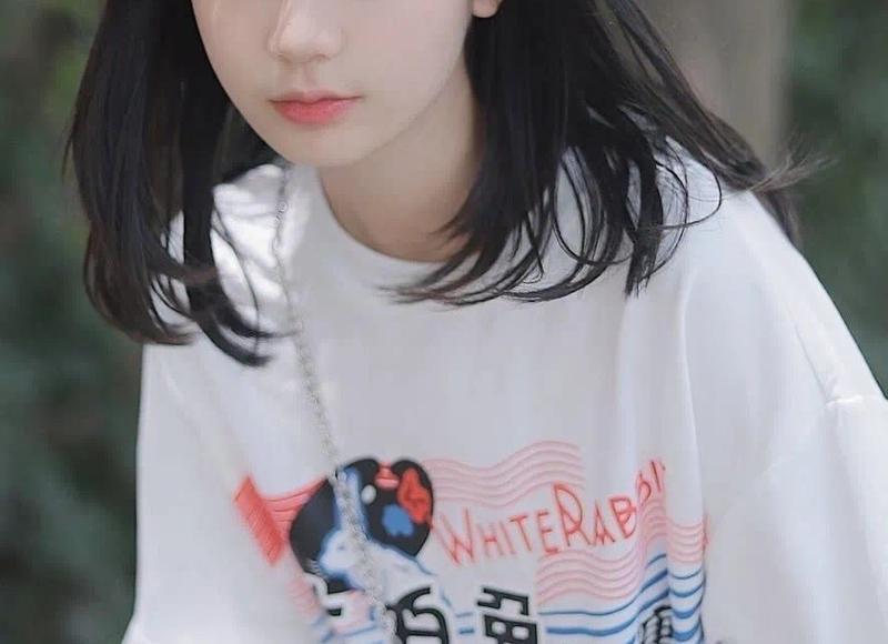 景甜刘亦菲，可没想到小家子气的景甜这次赢了刘亦菲