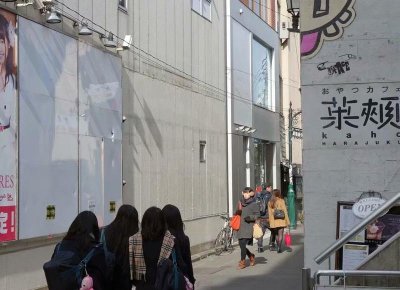 ​尹正综艺节目（周震南尹正大秀舞技现场火拼）