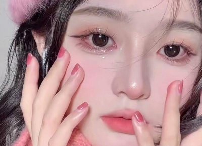 ​暗恋你10年写了731封情书(小伙收到情书看见谁都觉得暗恋你)