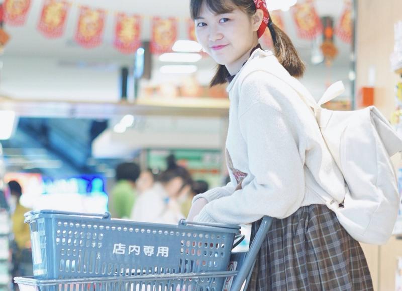 从小缺乏安全感的女孩活得该有多难