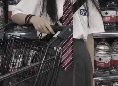 ​抑郁病人的常见小动作 郁病人症状的时间特点有什么