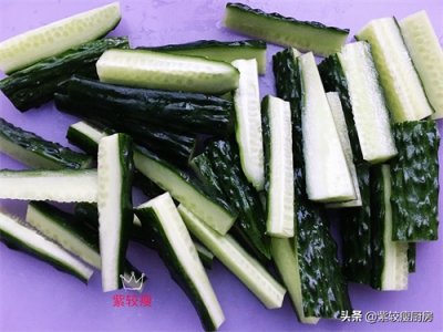 ​简单快手-脆口腌黄瓜，早餐必备