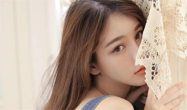 吵架后怎么叫女朋友出去吃饭