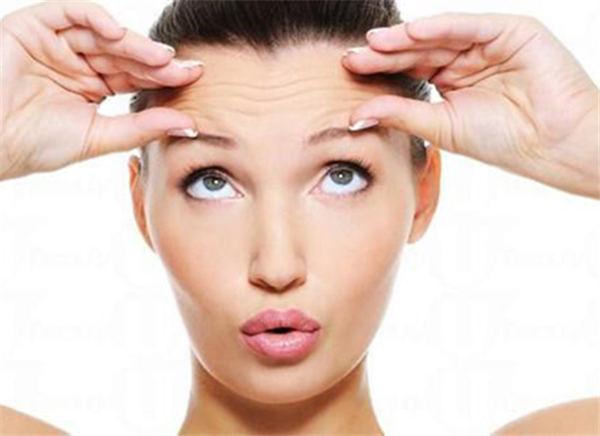 怎么去掉额头纹（三个方法分享）