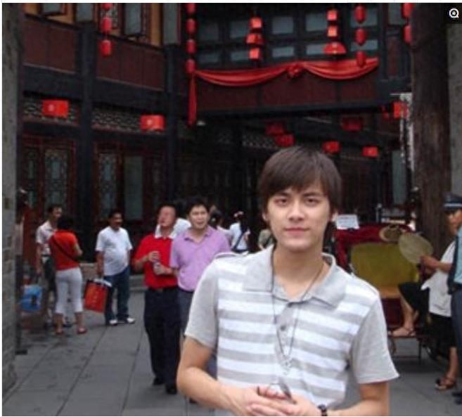 李易峰未出道前旧照终于曝光，网友：是不是纯天然的一看便知