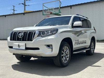 ​2018款白色普拉多，乌鲁木齐车源，14万公里，1次过户，售 39.98万