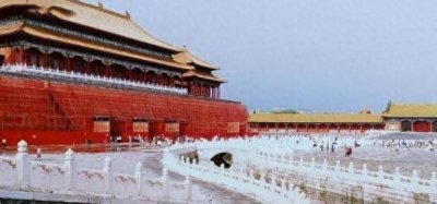 ​1992年，故宫墙上出现一排宫女，仅现身5秒，有人拍下了一张照片