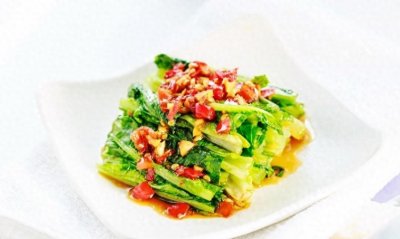 ​新鲜的拌莴苣叶，叶子也是清脆欲滴，凉拌一下成爽口小菜