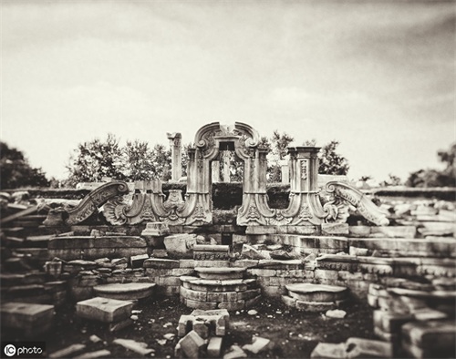 被誉为“一切造园艺术的典范”，圆明园的一些简介