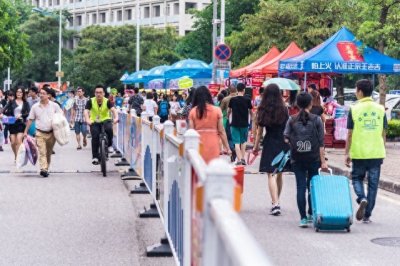 ​在外省就读二本有哪些优劣势，如何权衡在本省和外省就读的利弊？