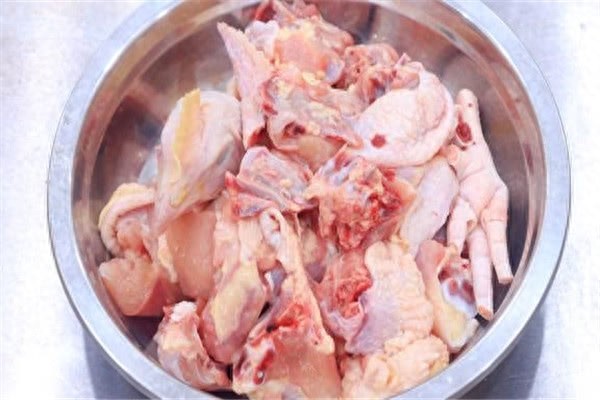 教你咖喱鸡家常做法,咖喱香浓鸡块鲜嫩,好吃超下饭