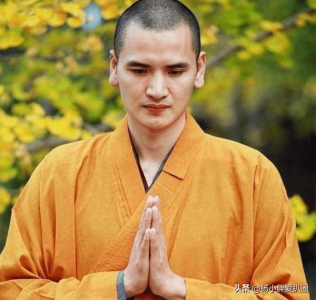 ​释明心耳垂为何那么大(释明心耳垂是真的吗)