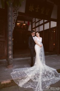 ​张靓颖婚纱照曝光 婚礼11月8日意大利举行