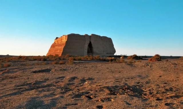 玉门关是汉朝哪位皇帝设立的，玉门关是汉朝哪位皇帝在位期间所设立的？图4