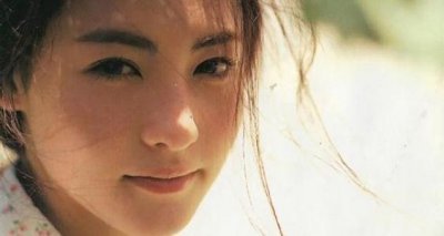 ​水多的女孩子面相特征介绍