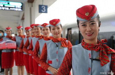 ​高铁乘务员女生要求