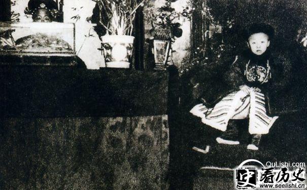 宣统退位的照片