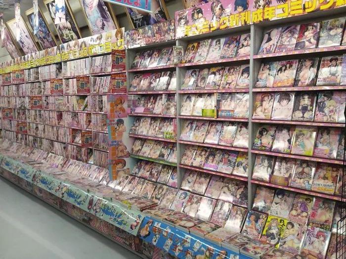 明年起，日本满大街的成人杂志再也买不到了！！！