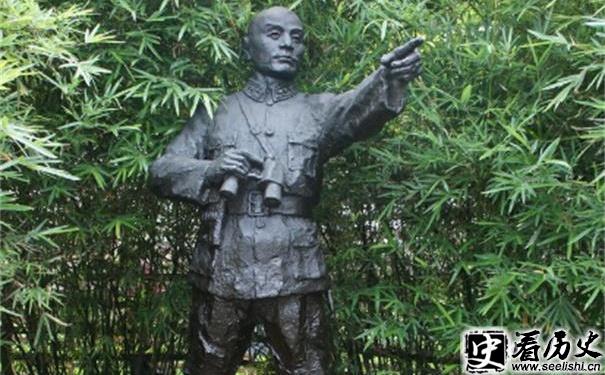 川军刘湘塑像