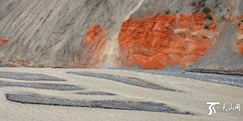 深入安集海大峡谷 一览鬼斧神工之美