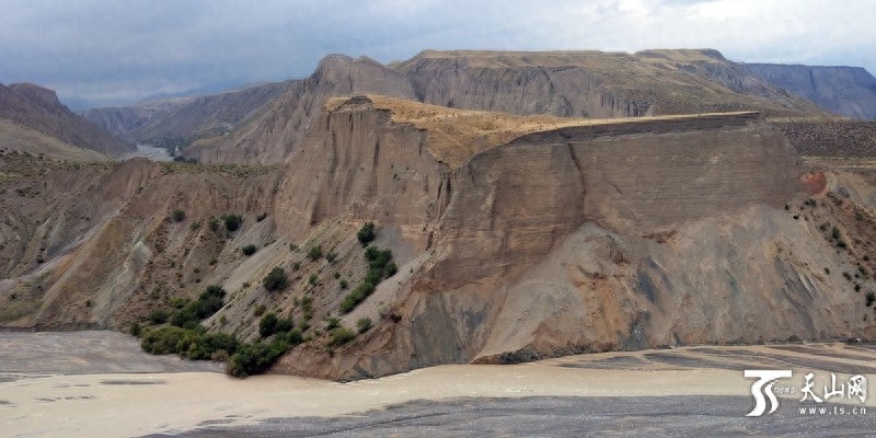 深入安集海大峡谷 一览鬼斧神工之美